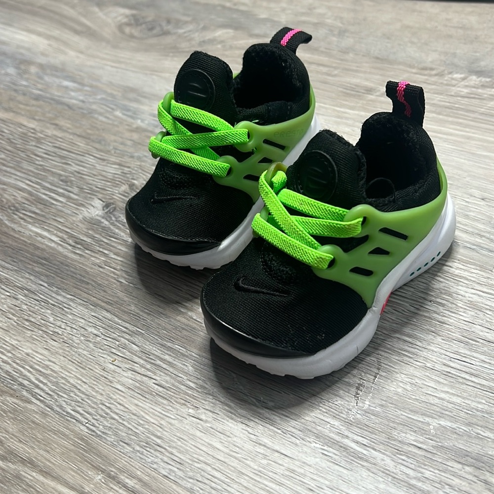 Toddler Nike Presto TD Green Strike Size 4c